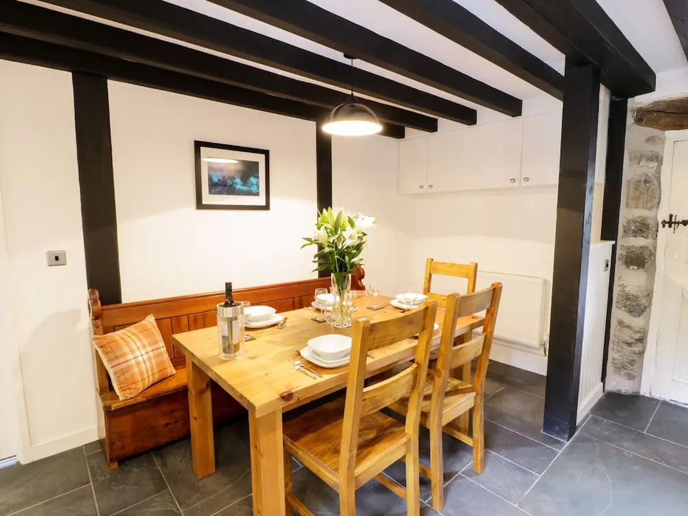 Hen Gelligemlyn - The Annexe