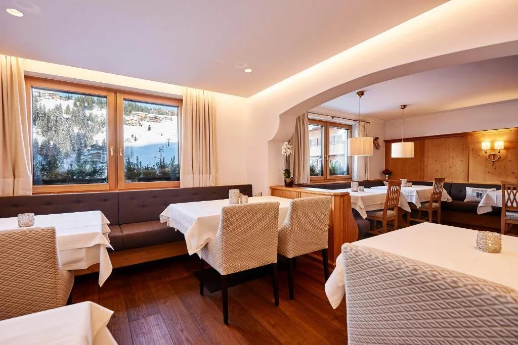 Edelweiss Apartments