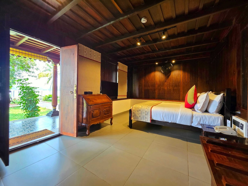 Vedic Village Retreat Kodungallur