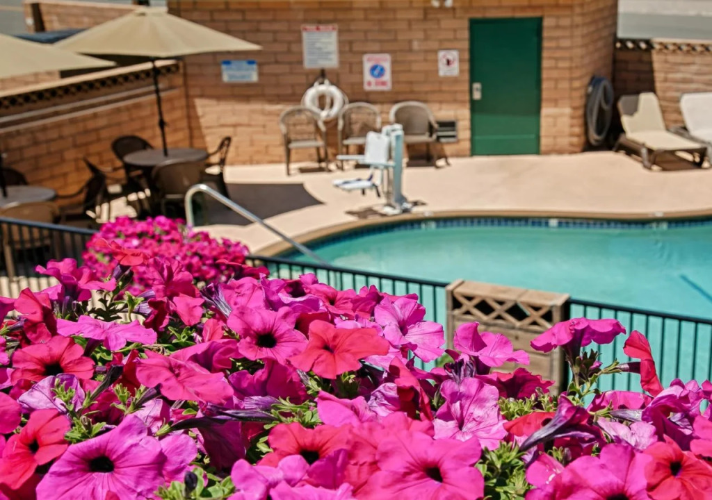 Trailside Inn