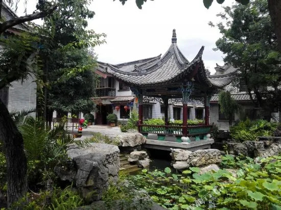 Yinghuawu Inn