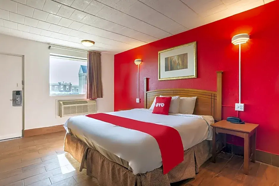 Oyo Hotel Baltimore Hwy 40