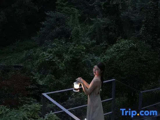 Shenqiuli Hidden World Resort Villa (Wulong Xiannvshan Branch)