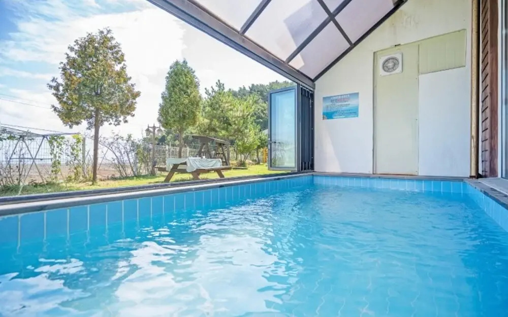Daebudo Sunshine Kids Pool Villa