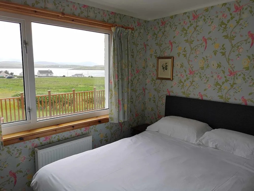 Loch Roag Guest House & Eshcol Guest House