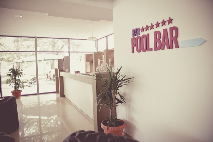 Grand Bay Hotel