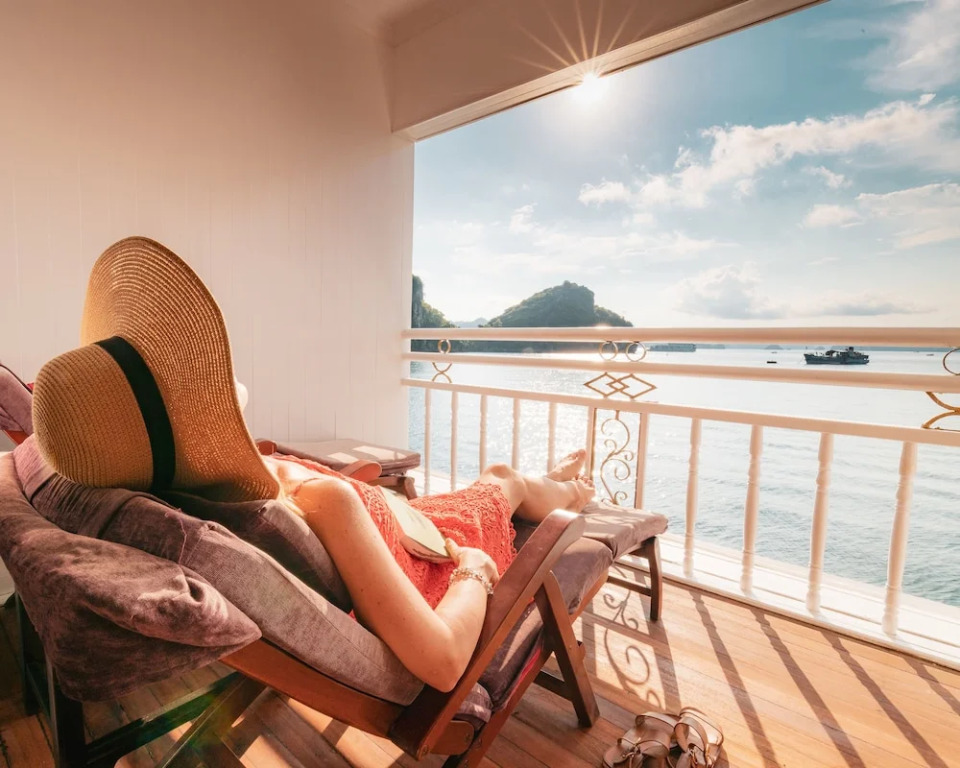 Heritage Line Ginger Cruise - Halong Bay & Lan Ha Bay