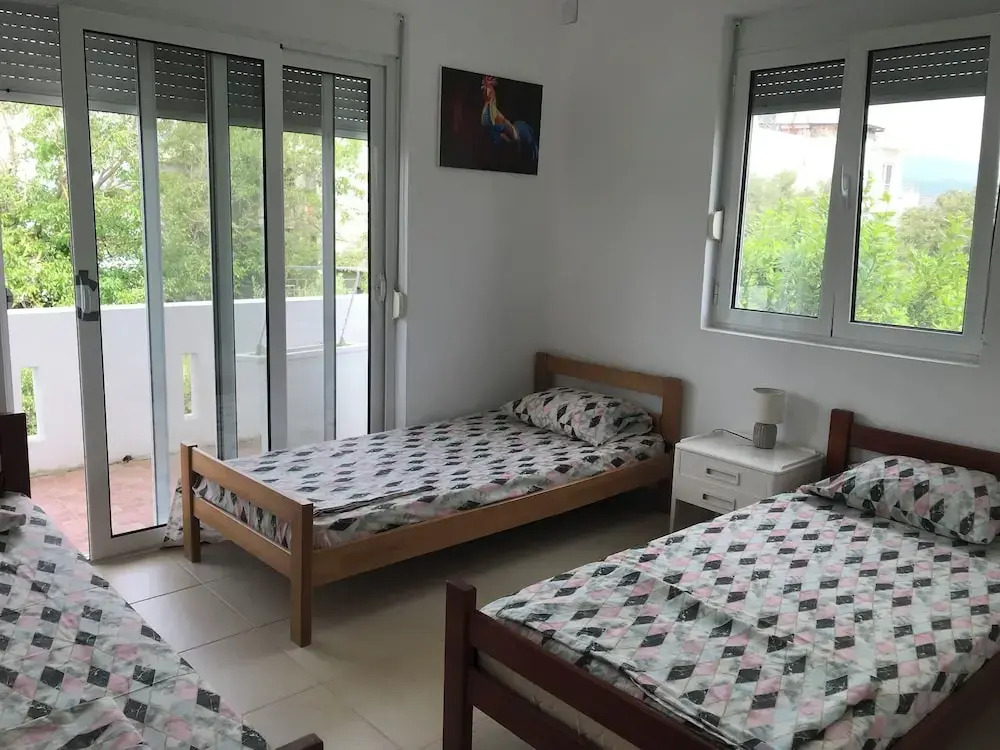 Sea Star Apartments