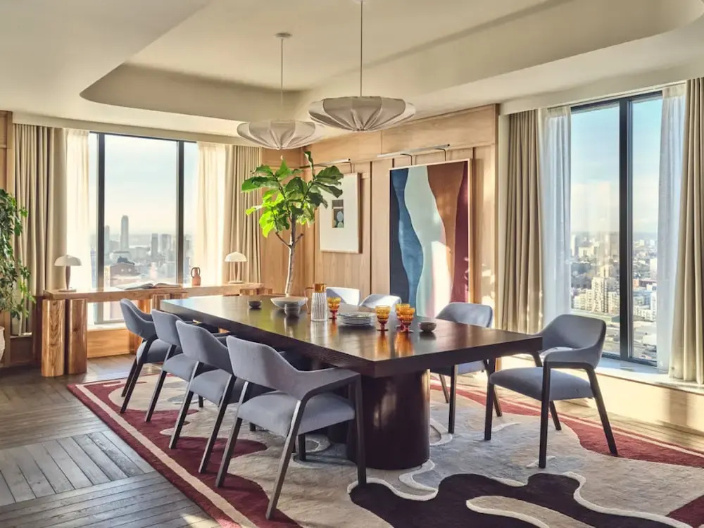 Elegant Two-bedroom Flat With a Spacious Balcony