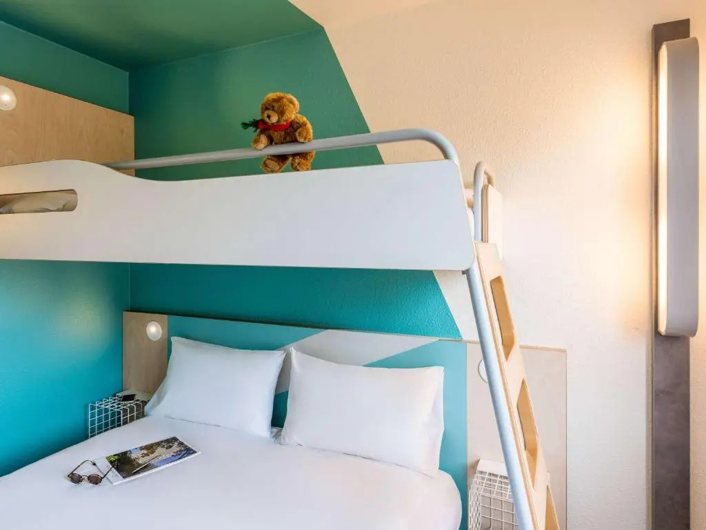 B&B HOTEL Freiburg-West