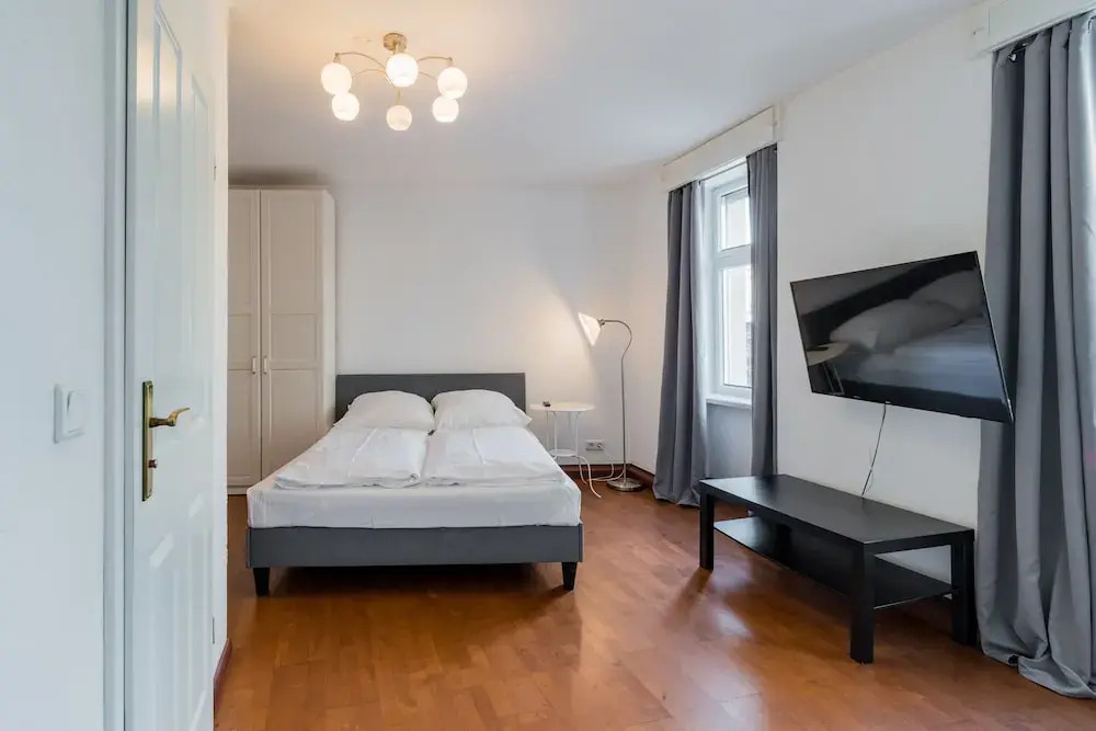 SUITE & APART