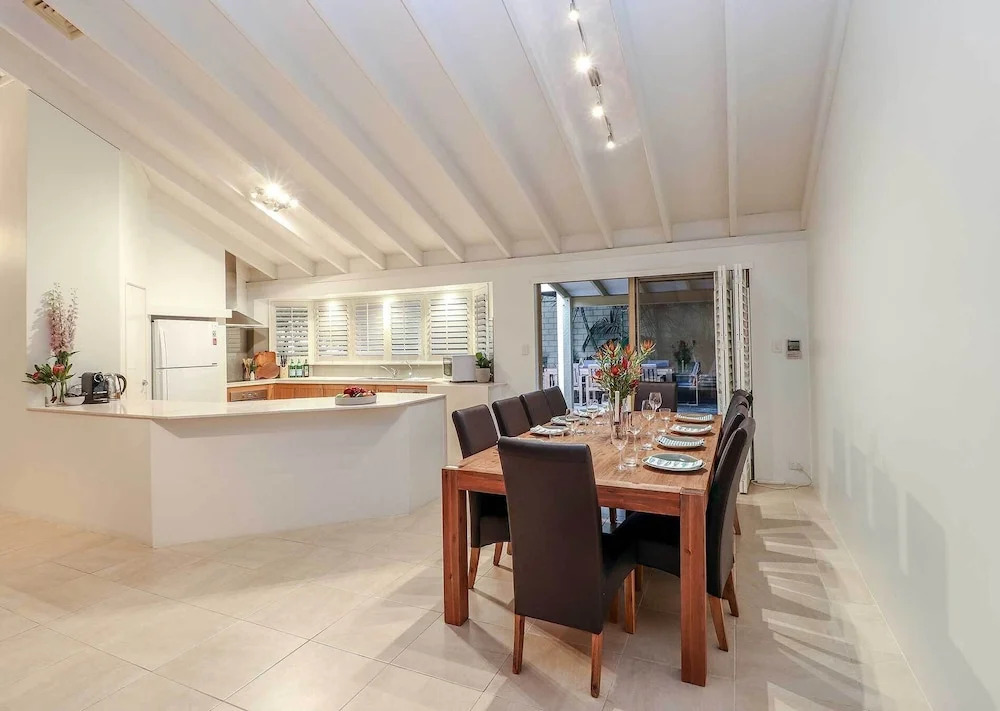 Seabreeze House