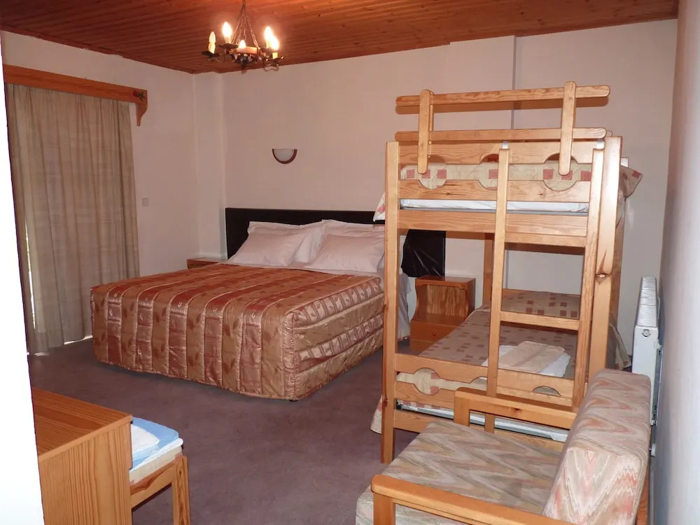 Mountain Rose Hotel & Restaurant