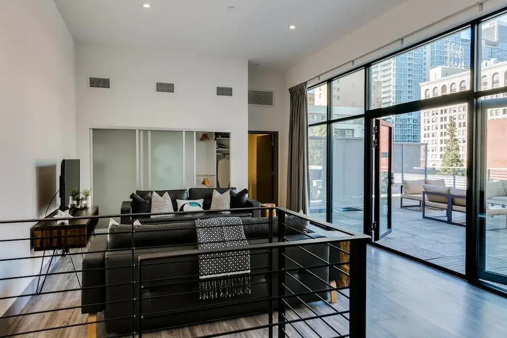 Walk to Concert Halls From a Penthouse With Panoramic Views