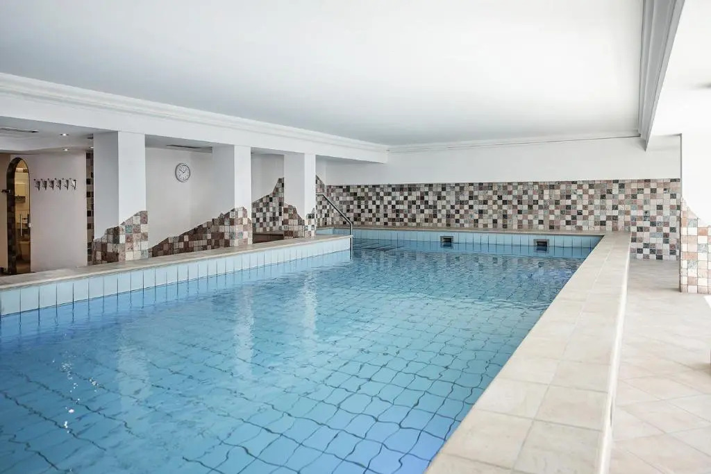 Hotel Serles