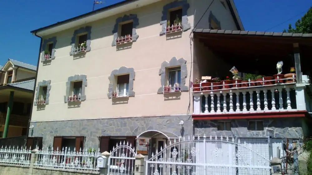 Apartment With 3 Bedrooms in Cangas de Narcea, With Wonderful Mountain View, Private Pool, Enclosed Garden