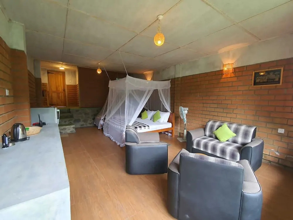 Ayubo Ella - Bed & Breakfast