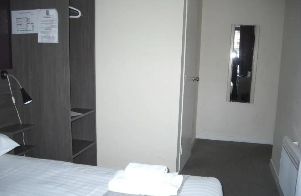 The Breadalbane Arms Room Only Hotel