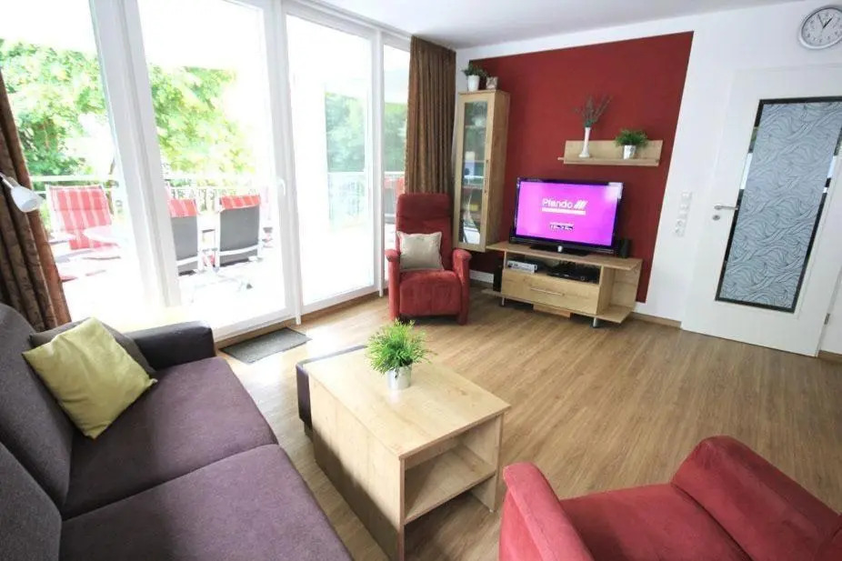 Ferienwohnung-304-Hohe-Lith-strandnah-mit-eigenem-Strandkorb-am-Meer