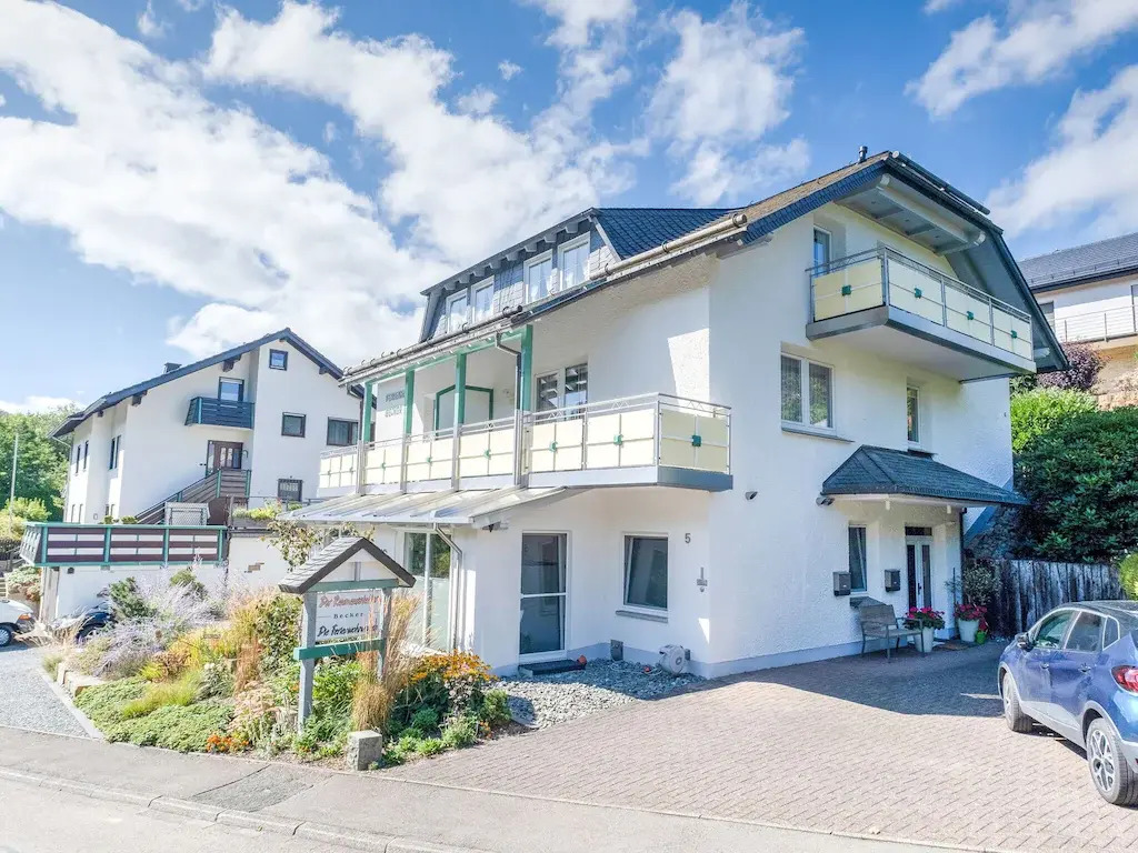 Modern Apartment in Schwalefeld with Garden