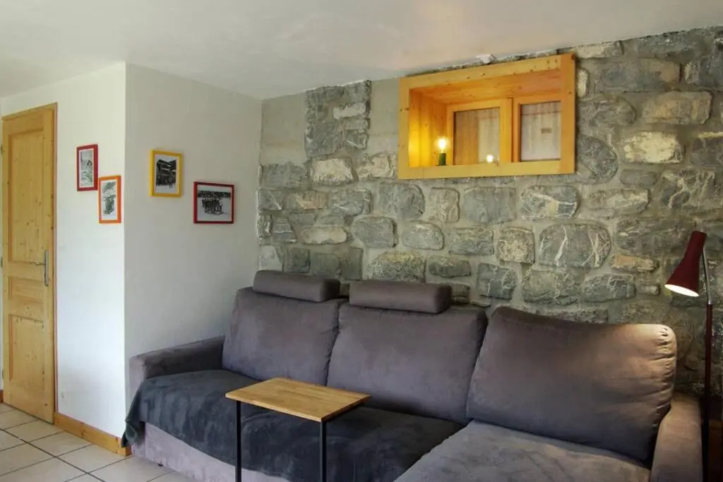 Appart Saint-Antoine Morzine vue soleil jardin calme parking 2 à 4 pers