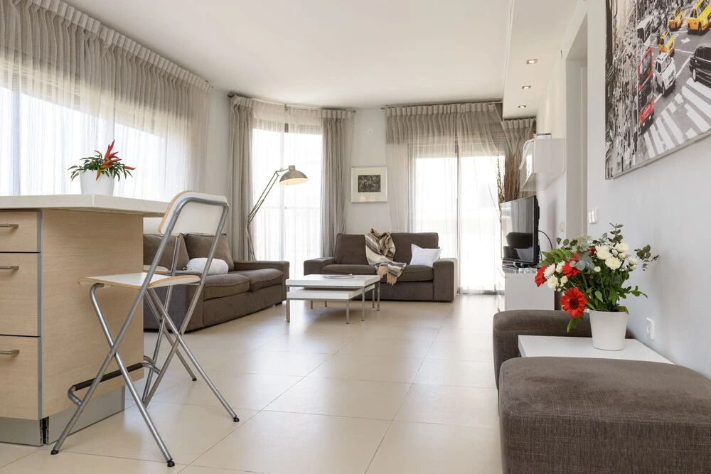 Bright 2 BR Hilton Beach Parking & Elevator