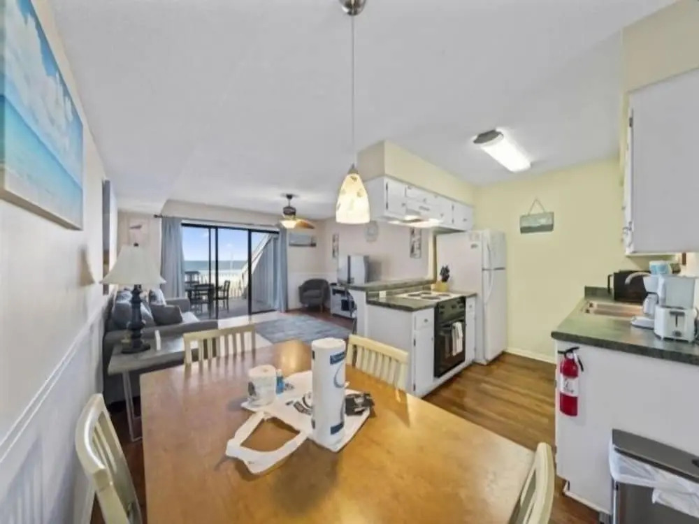 Pelican Perch - 3rd Floor Views Of The Ocean And Marsh - Perfect For Wildlife Viewing. 1 Bedroom Condo by RedAwning