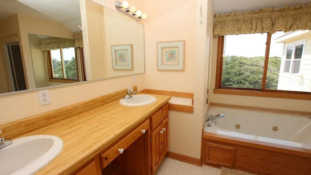Break Away Sandcastle - 5 Br Home
