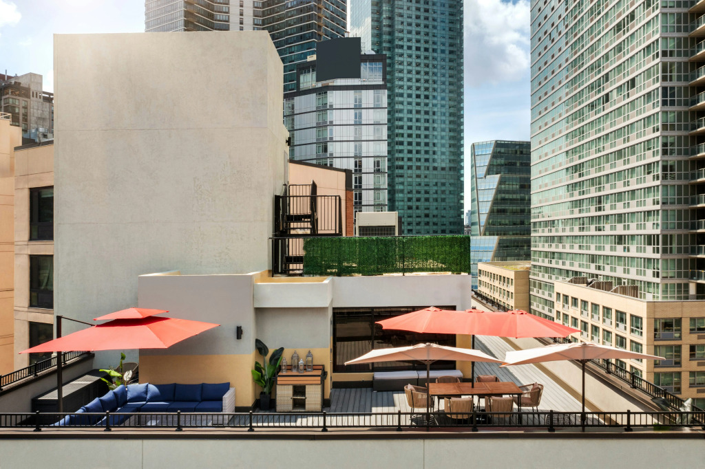 EVEN Hotel Long Island City - New York by IHG