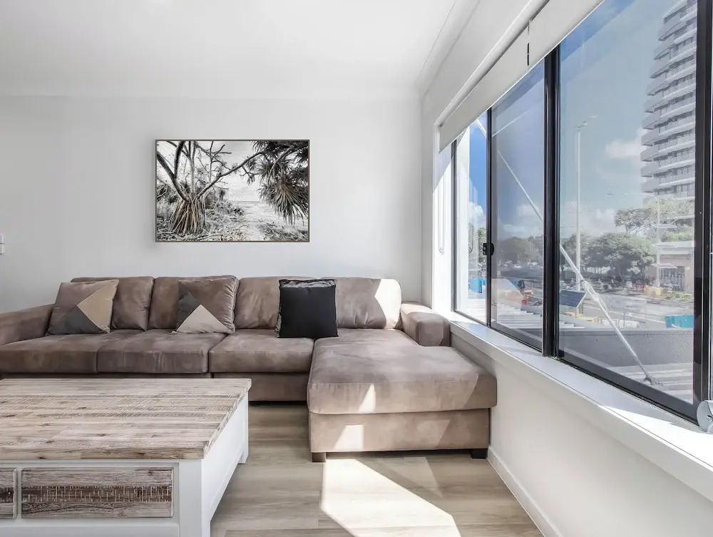 The Laneway Villas by Burleigh Letting Company