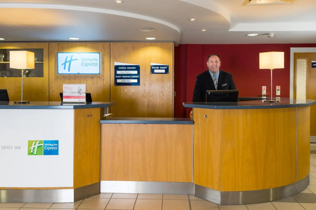 Express Holiday Inn Swansea M4/J43