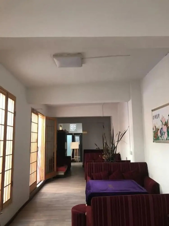 Manhong's Private Courtyard