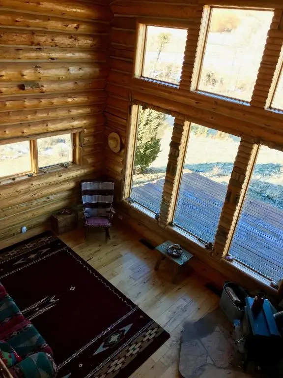 Yellowstone Cutthroat Guest Ranch