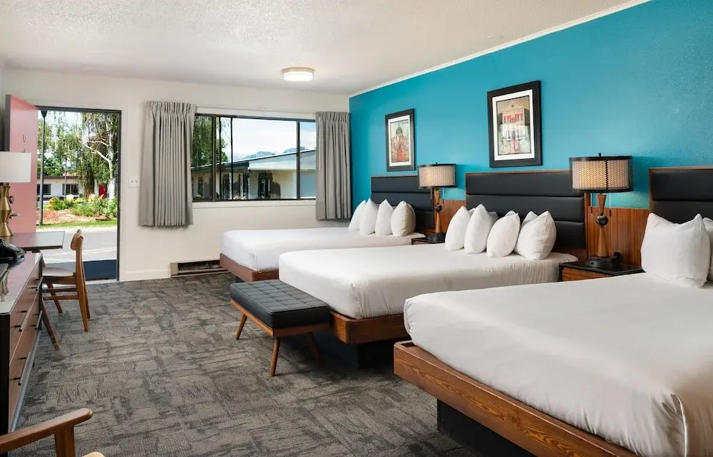 Royal 7 Budget Inn Motel