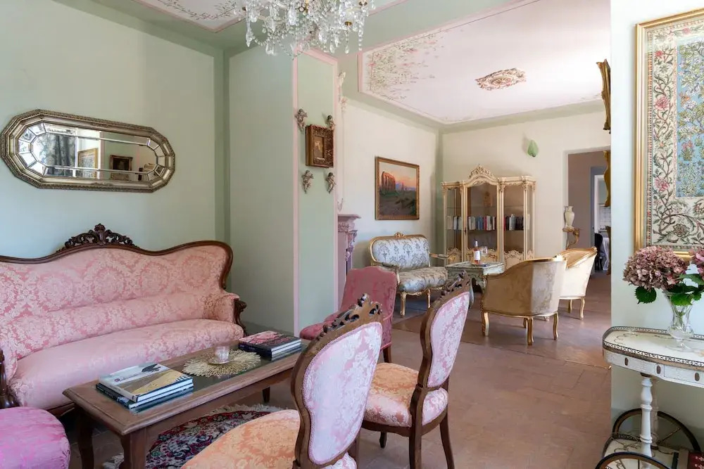 Pink Villa - by MyHomeInComo