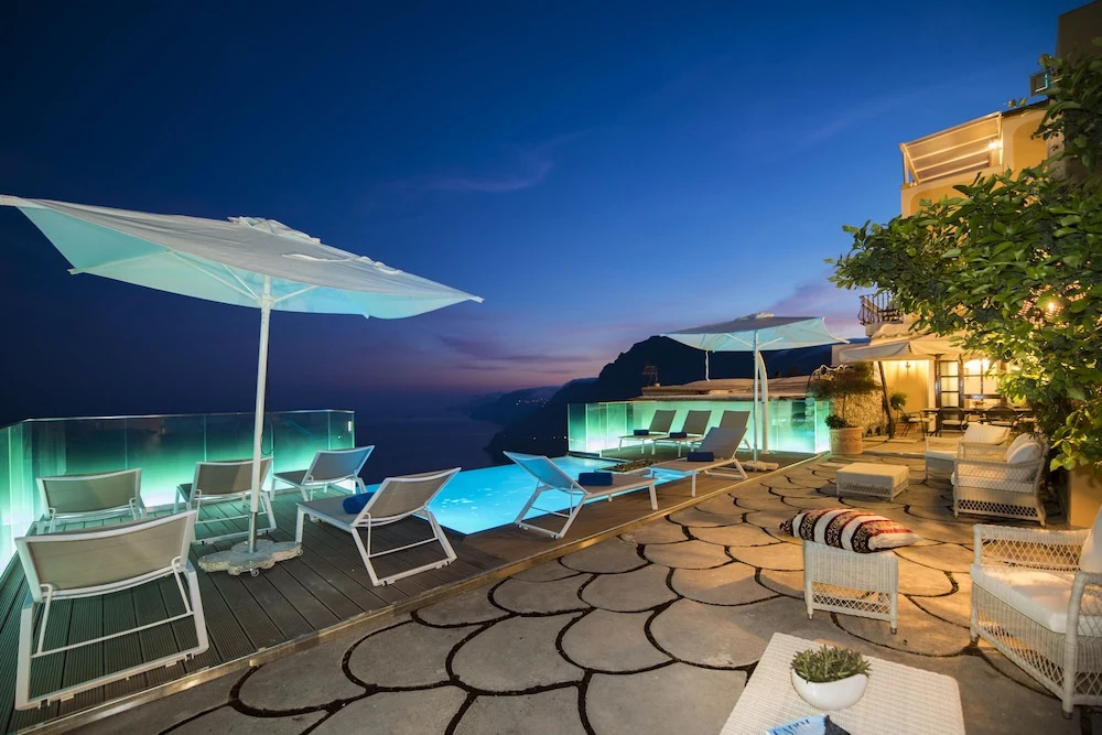 Villa Degli Dei Luxury House
