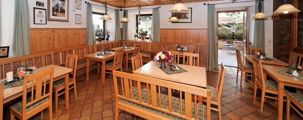 Gasthaus "Zur Einkehr"
