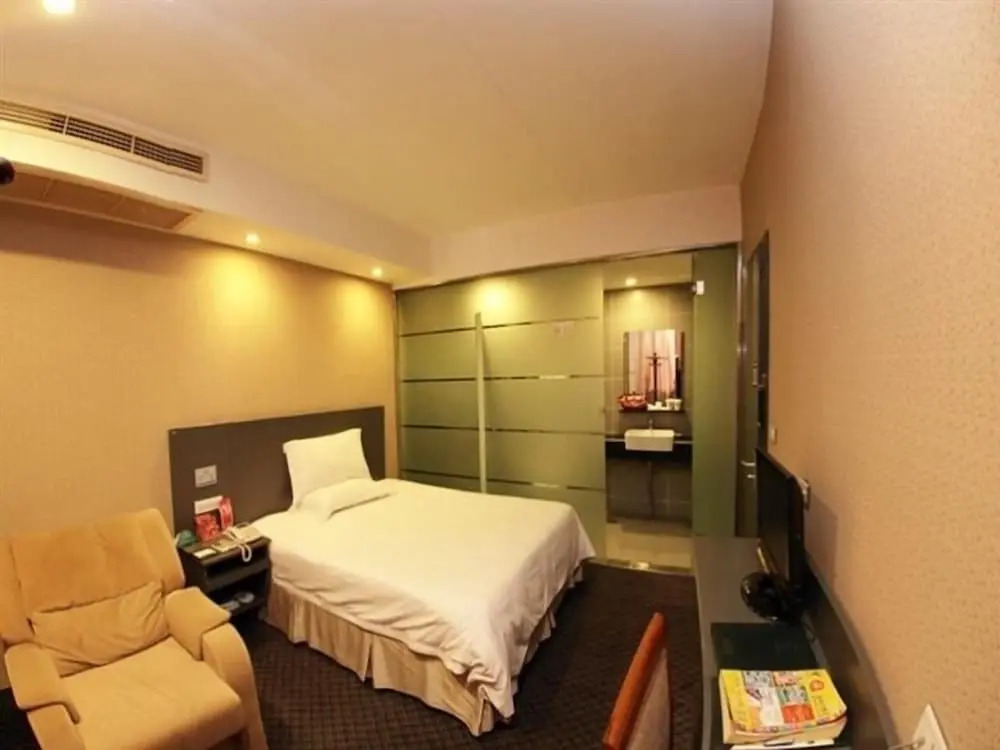 GreenTree Inn WenZhou LuCheng XiaoNanMen Express Hotel