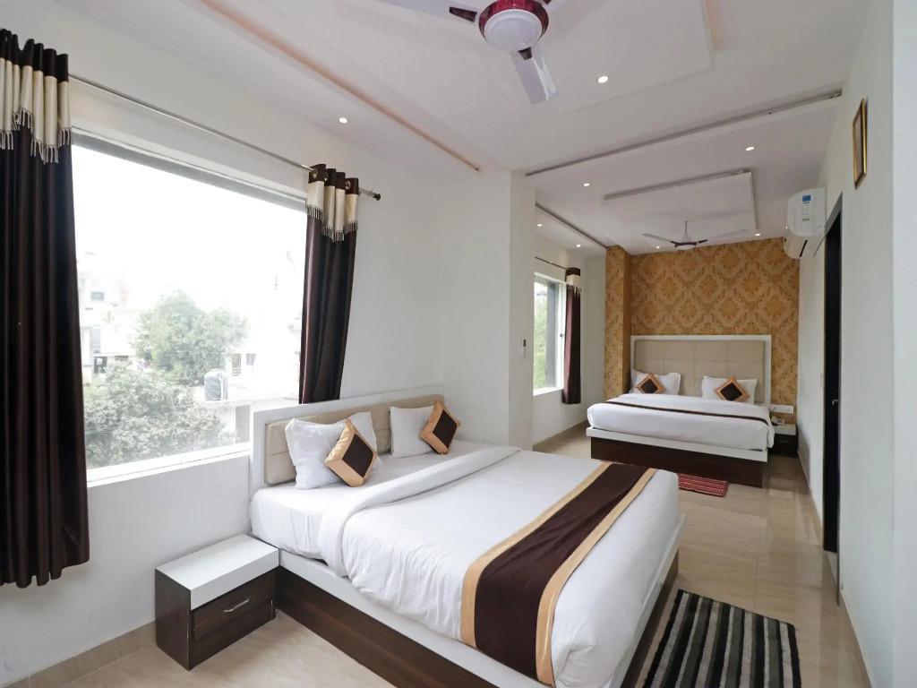 OYO 12750 Hotel Jalsa