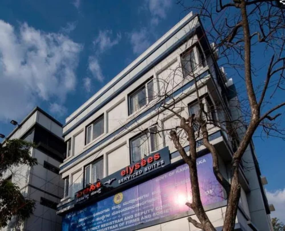 Fabhotel Elysees Services Suites