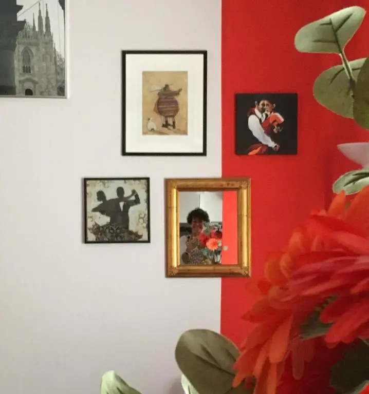 Appartamento Rosso a Milano, tranquillo, vicino allo IEO