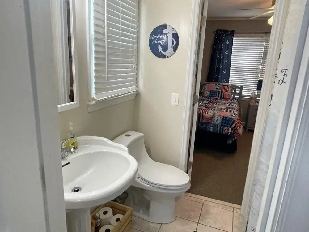 Sandy Bottoms 4 Bedroom Home by RedAwning