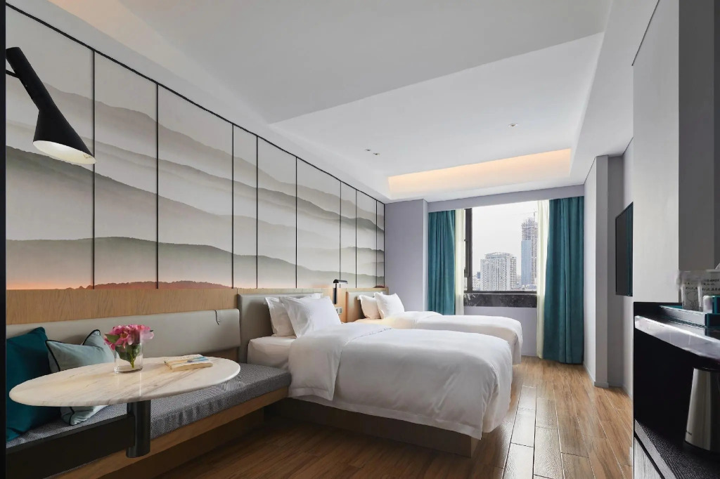 Echarm Hotel (Wuhan Jianghan Road Pedestrian Street)