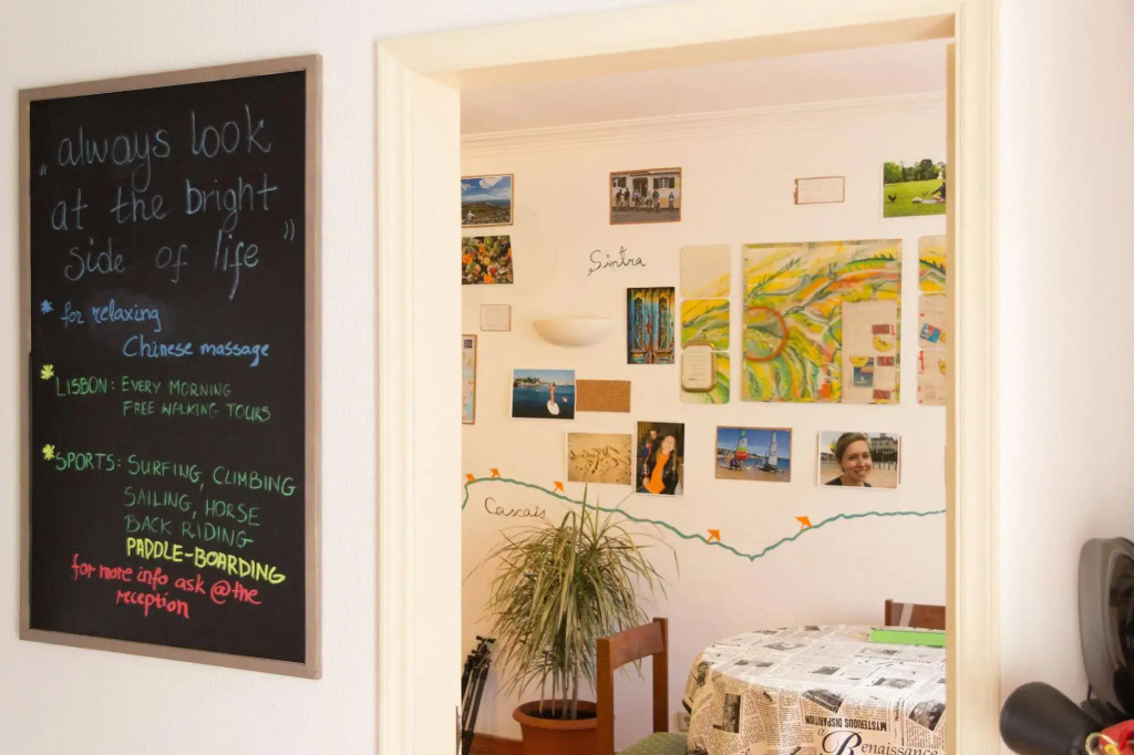 Ljmonade Hostel