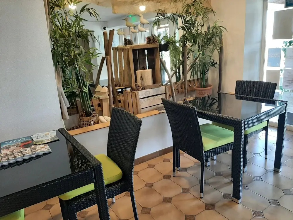 Sure Hotel by Best Western Saintes