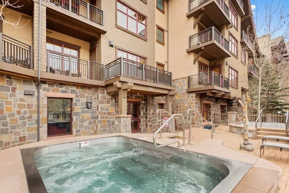 Capitol Peak Lodge by iTrip Aspen Snowmass