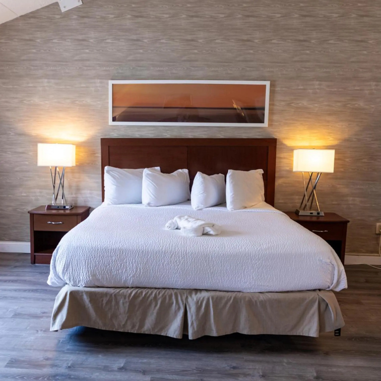 Iris Hotel Cape Cod