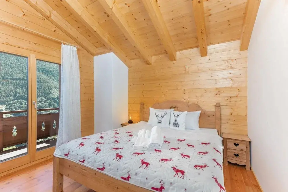 Chalet Le Cerf New Build Stylish Stay