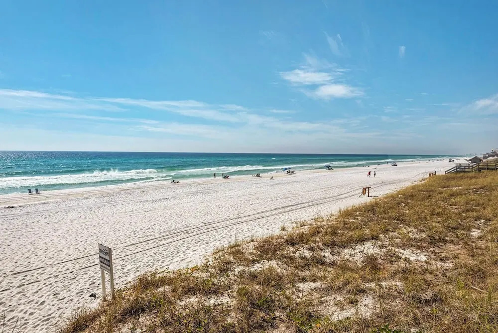 New Listing! Sunny Seascape W/ 5 Pools 3 Bedroom Condo