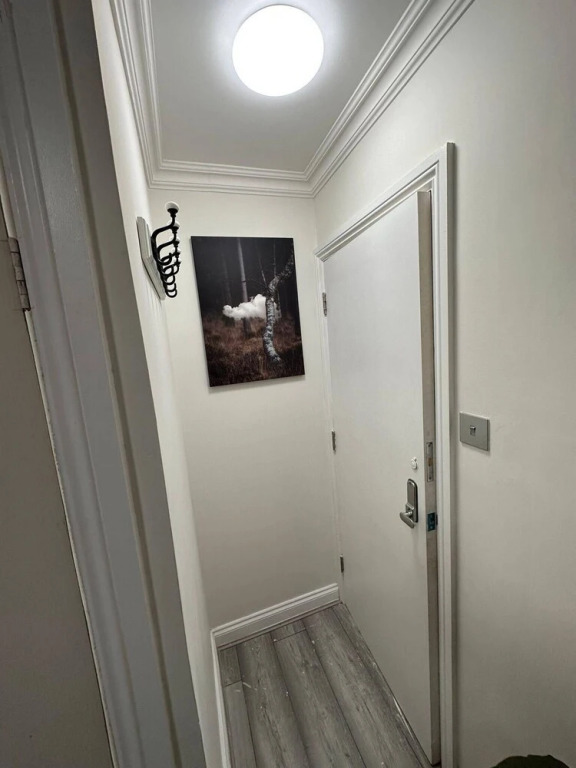 Studio Sleeps 1 Near Acton Park